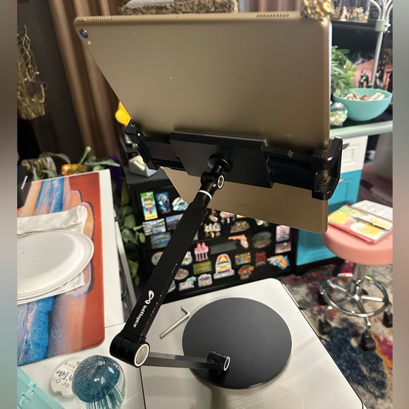 Device Inifispce Pro Stand - Picture 6 of 7